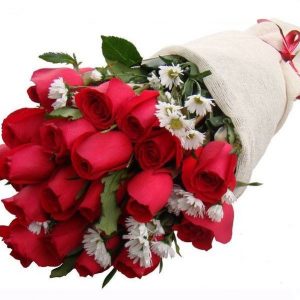 florerías cusco y ayacucho Ramo de rosas con maragaritas blancas