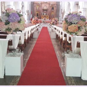 Decoración de Iglesias en Cusco | Floreria Envia Flores en Cusco
