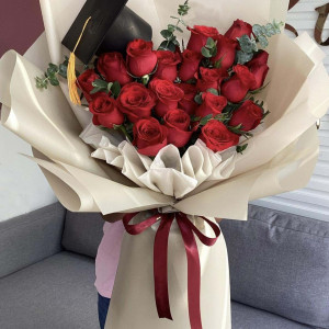 ramo de 24 rosas - graduado