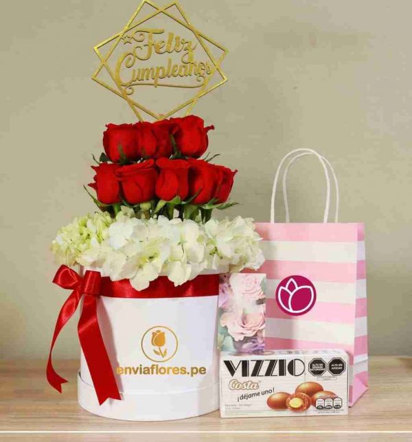 Rosas en cajas con chocolates en cusco
