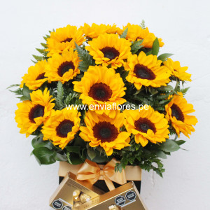Box de 14 Girasoles con Ferrero Rocher – Delivery en Cusco